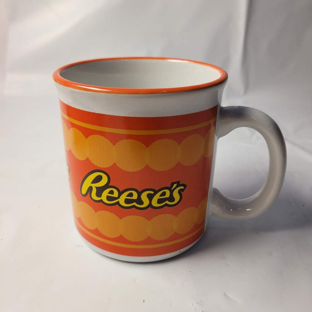 Galerie Reese's Coffee‎ Mug Orange Yellow Ceramic Candy Logo 35569
